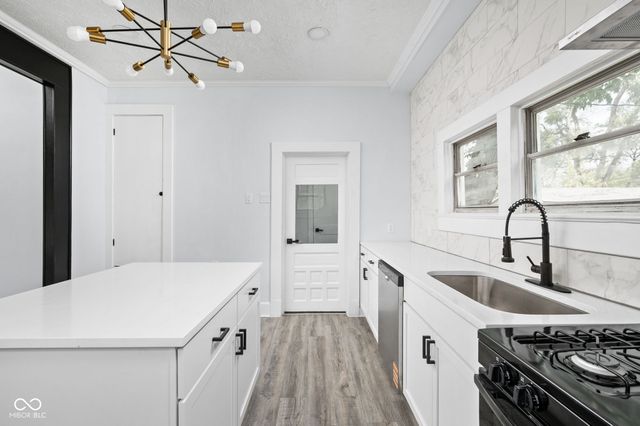 601 N Livingston Avenue, Indianapolis, IN 46222