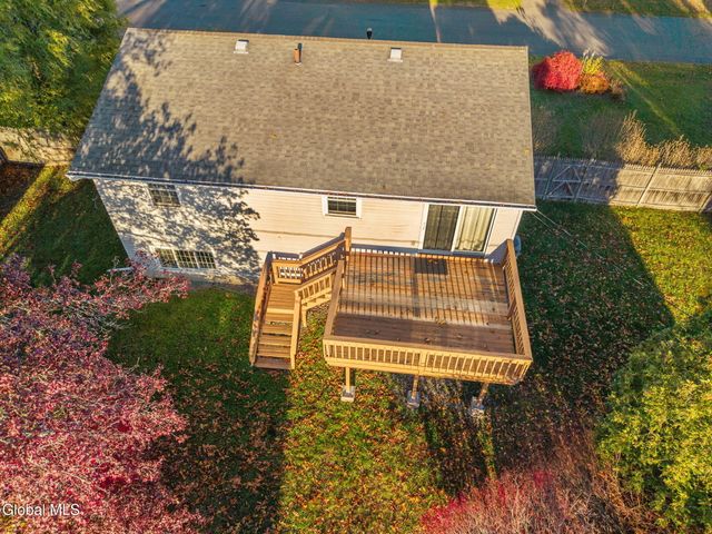 6 Silverberry Place, Albany, NY 12211