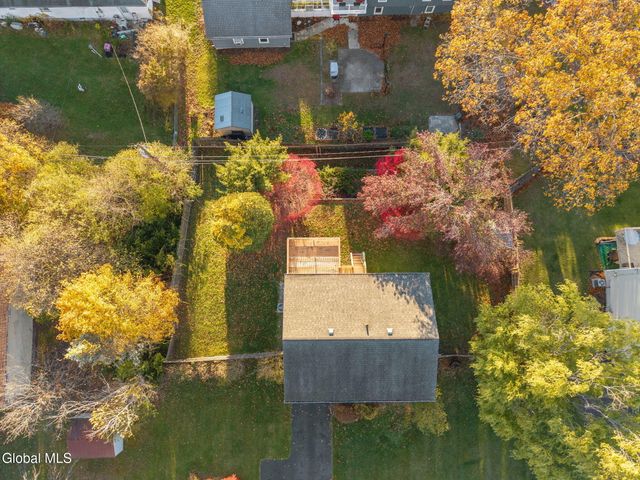 6 Silverberry Place, Albany, NY 12211
