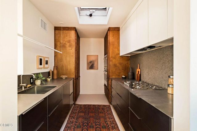 857 Montecito Drive, Los Angeles, CA 90031