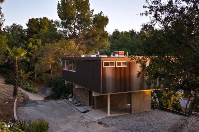 857 Montecito Drive, Los Angeles, CA 90031
