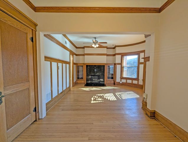 836 E 52nd Street, Chicago, IL 60615