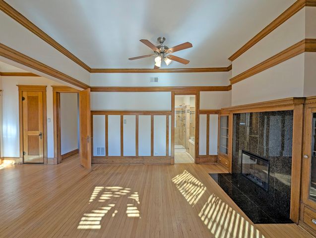 836 E 52nd Street, Chicago, IL 60615