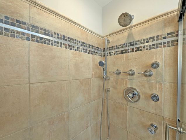 836 E 52nd Street, Chicago, IL 60615
