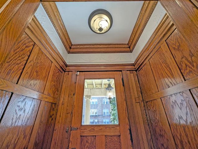 836 E 52nd Street, Chicago, IL 60615