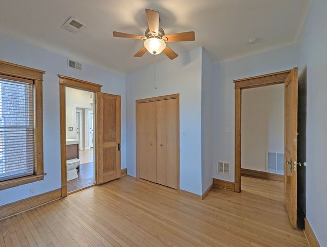 836 E 52nd Street, Chicago, IL 60615