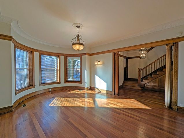 836 E 52nd Street, Chicago, IL 60615