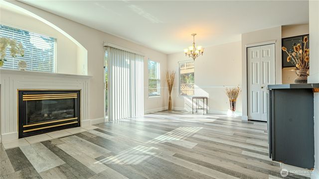 11330 8th Place W #B, Everett, WA 98204