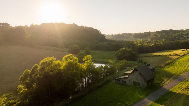 3556 Buford Station Rd, Lynnville, TN 38472