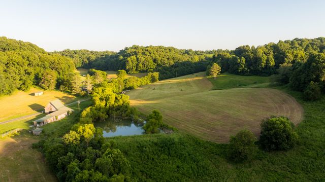 3556 Buford Station Rd, Lynnville, TN 38472