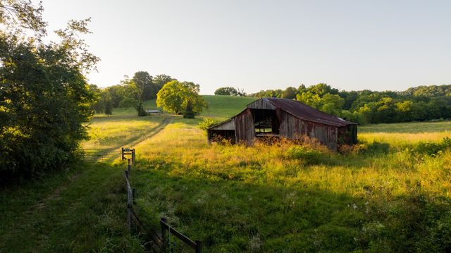 3556 Buford Station Rd, Lynnville, TN 38472