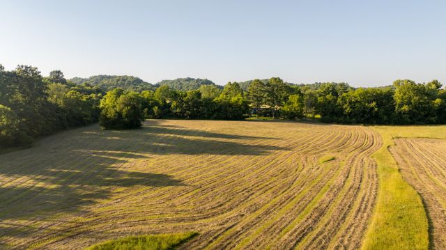 3556 Buford Station Rd, Lynnville, TN 38472