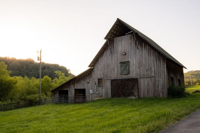 3556 Buford Station Rd, Lynnville, TN 38472