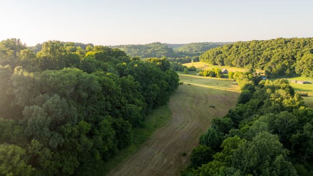 3556 Buford Station Rd, Lynnville, TN 38472