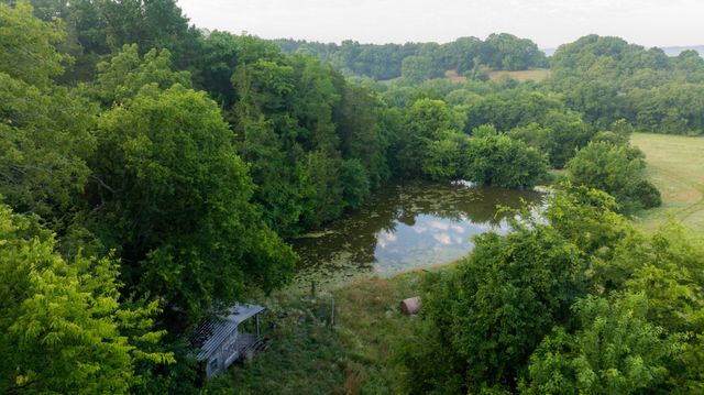 3556 Buford Station Rd, Lynnville, TN 38472