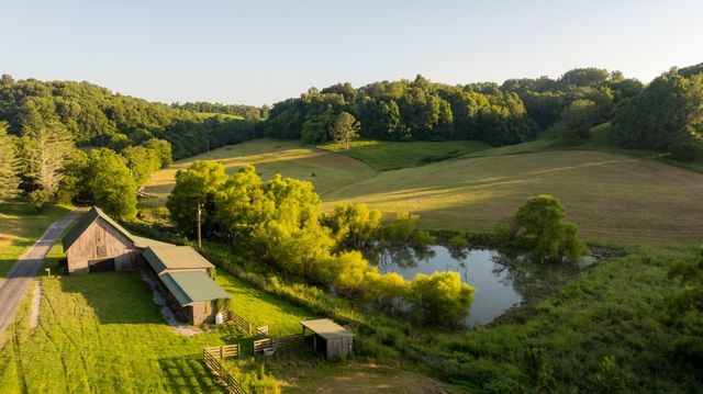 3556 Buford Station Rd, Lynnville, TN 38472