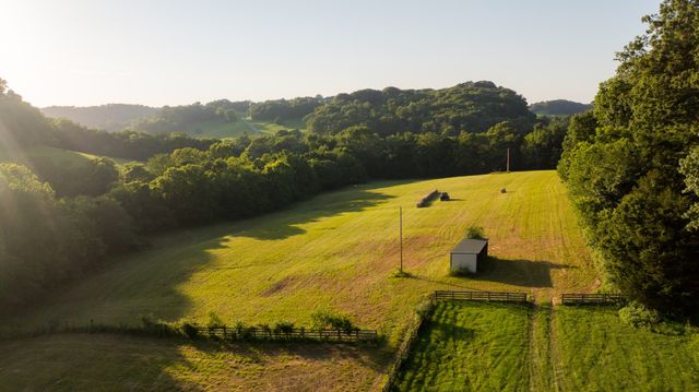 3556 Buford Station Rd, Lynnville, TN 38472