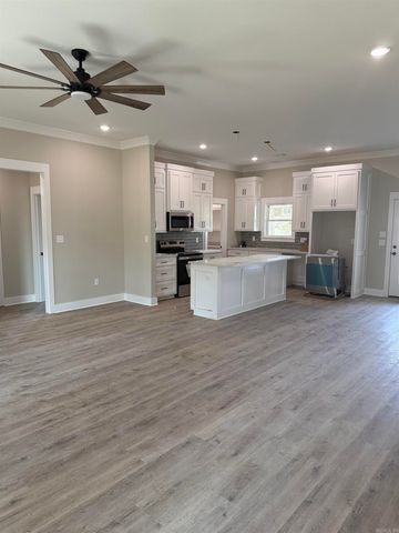 6 Sugar Maple Drive, Greenbrier, AR 72058