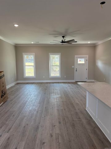 6 Sugar Maple Drive, Greenbrier, AR 72058