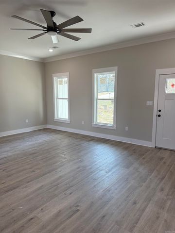 6 Sugar Maple Drive, Greenbrier, AR 72058