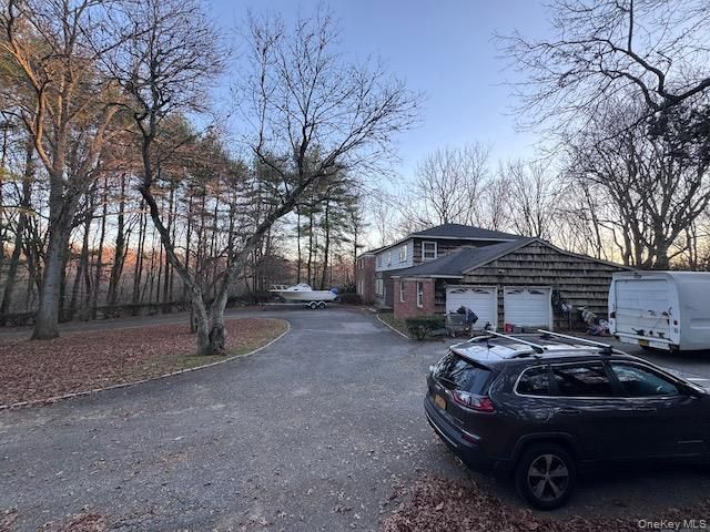 4 August Lane, Old Westbury, NY 11568