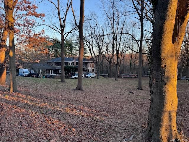4 August Lane, Old Westbury, NY 11568