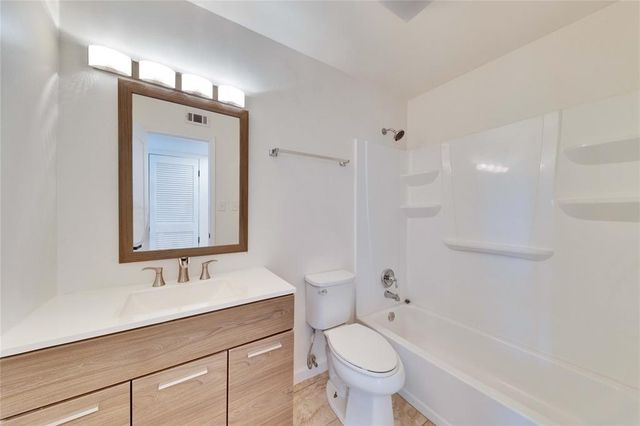 1903 Woodland Ave B, Austin, TX 78741