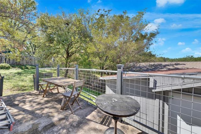 1903 Woodland Ave B, Austin, TX 78741
