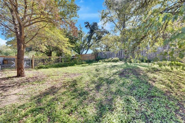 1903 Woodland Ave B, Austin, TX 78741