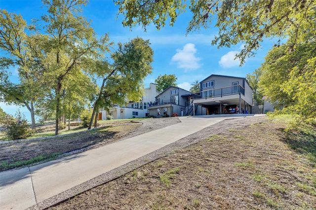 1903 Woodland Ave B, Austin, TX 78741