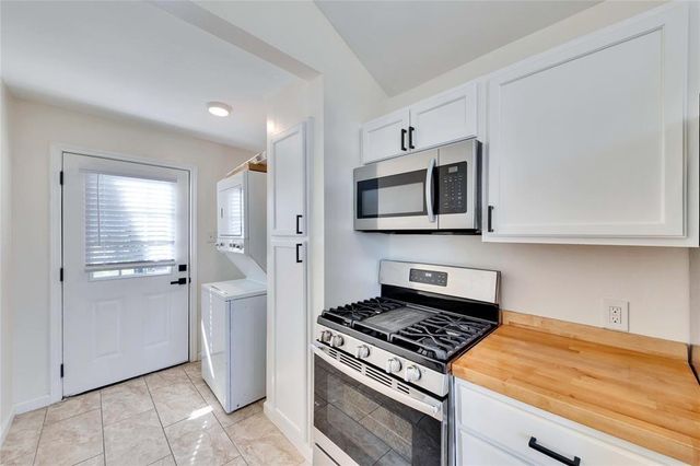 1903 Woodland Ave B, Austin, TX 78741