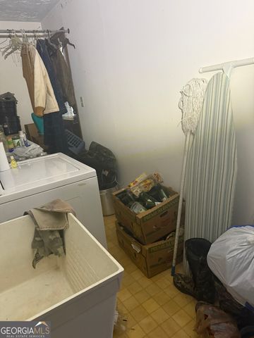 1614 Woodcrest Drive, Conyers, GA 30012