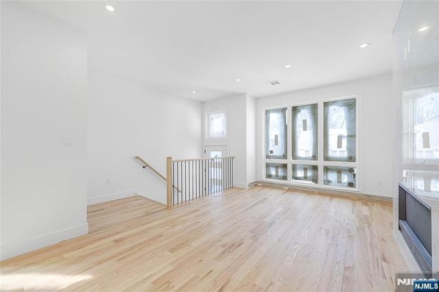 762 Williams Place B, Cliffside Park, NJ 07010