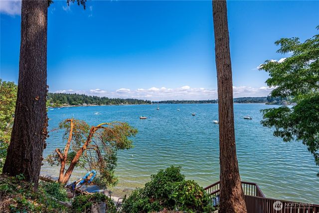 23134 Vashon Highway SW, Vashon, WA 98070