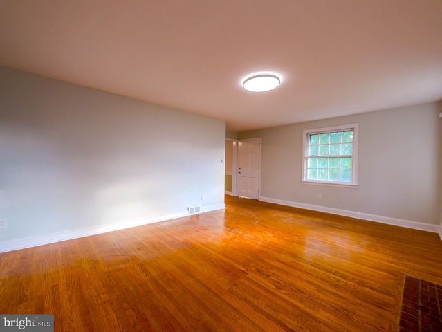 209 PLUSH MILL RD, Wallingford, PA 19086