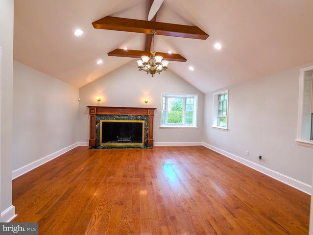 209 PLUSH MILL RD, Wallingford, PA 19086