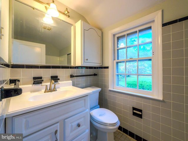 209 PLUSH MILL RD, Wallingford, PA 19086