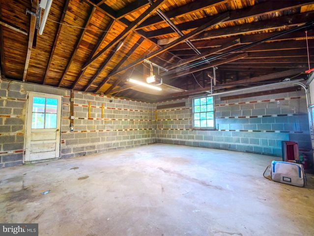 209 PLUSH MILL RD, Wallingford, PA 19086