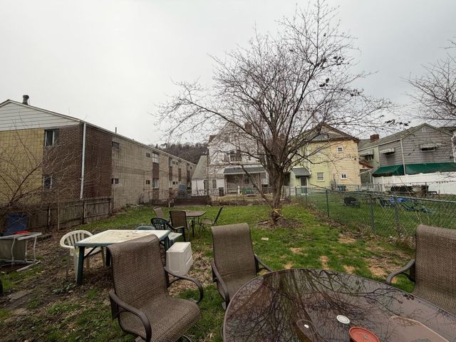 1408 Main St, Sharpsburg, PA 15215