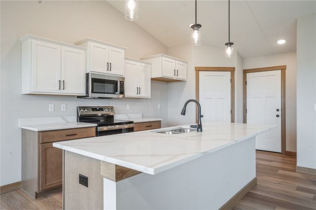 511 Park View Court, Mt Vernon, IA 52314