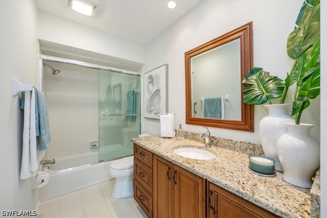 245 Deerwood CIR 12-8, Naples, FL 34113