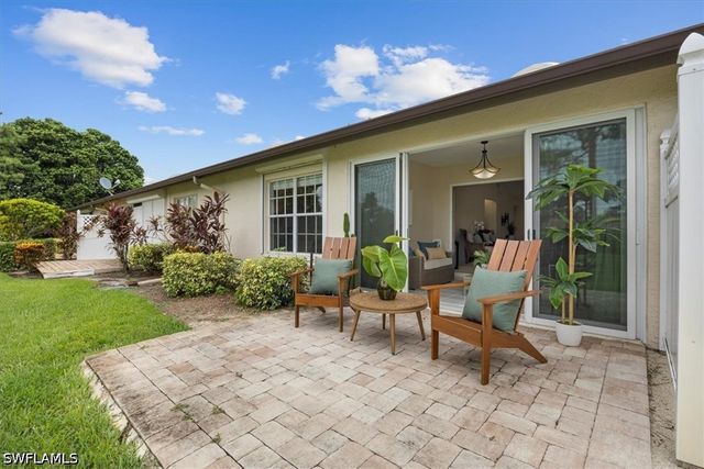 245 Deerwood CIR 12-8, Naples, FL 34113