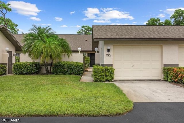 245 Deerwood CIR 12-8, Naples, FL 34113