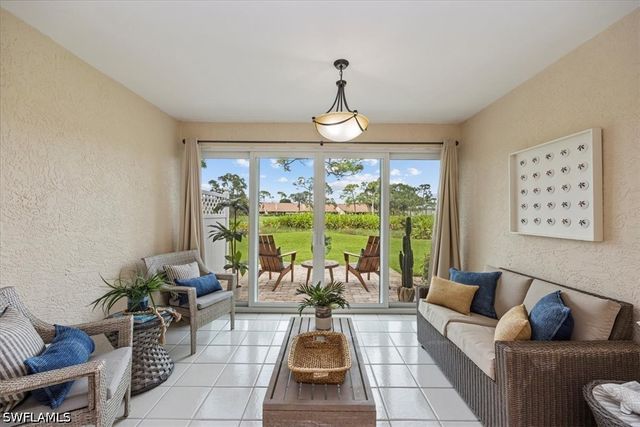 245 Deerwood CIR 12-8, Naples, FL 34113