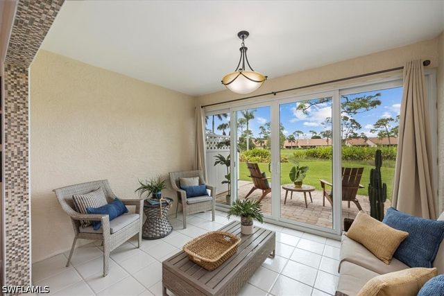 245 Deerwood CIR 12-8, Naples, FL 34113