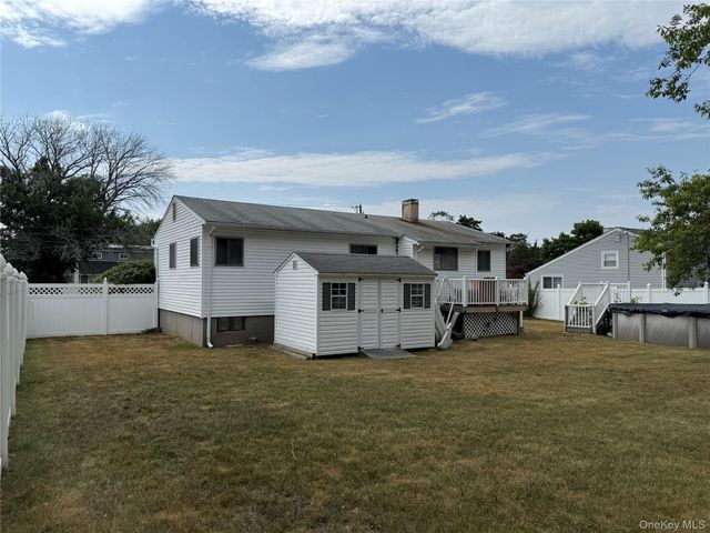 3115 Eagle Avenue, Medford, NY 11763