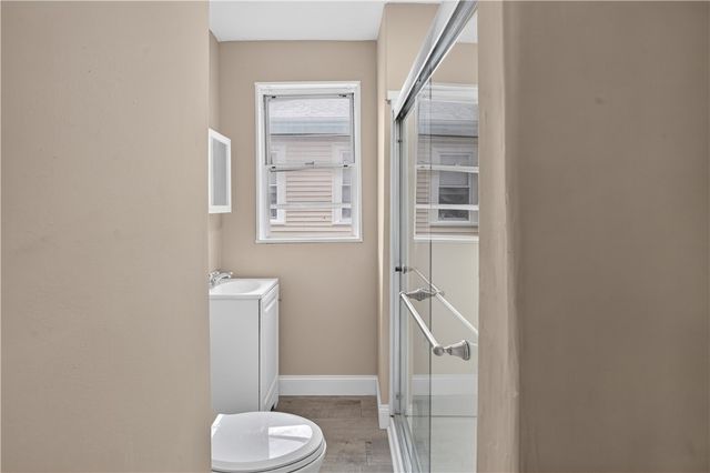 28 Pumgansett Street, Providence, RI 02908
