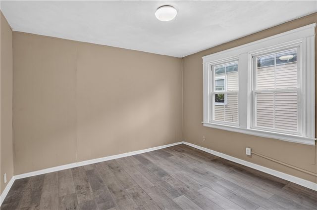 28 Pumgansett Street, Providence, RI 02908