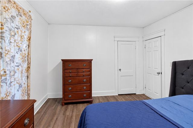 28 Pumgansett Street, Providence, RI 02908
