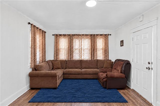 28 Pumgansett Street, Providence, RI 02908